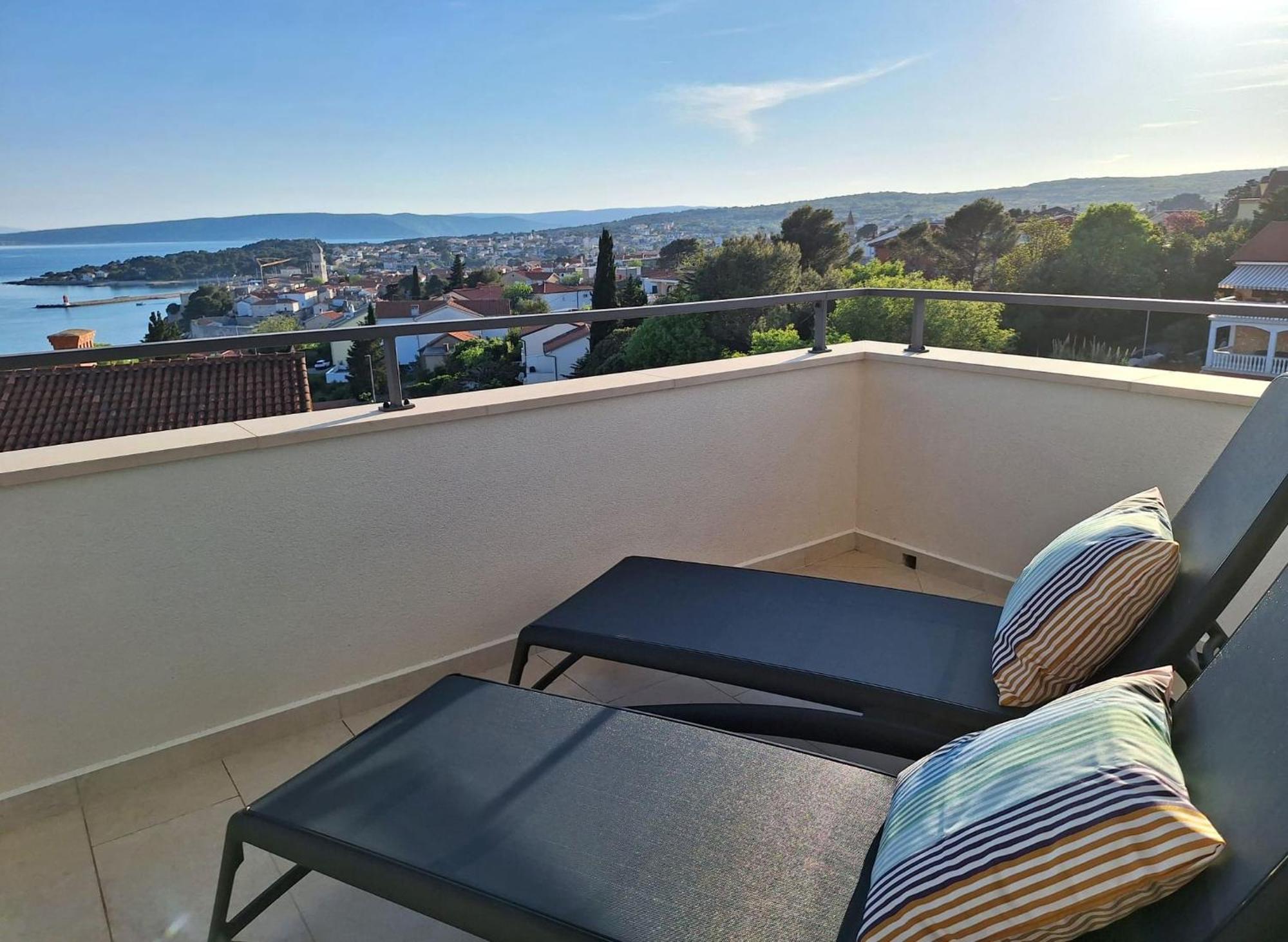 Sea View Apartments Ivana Krk Town Eksteriør billede